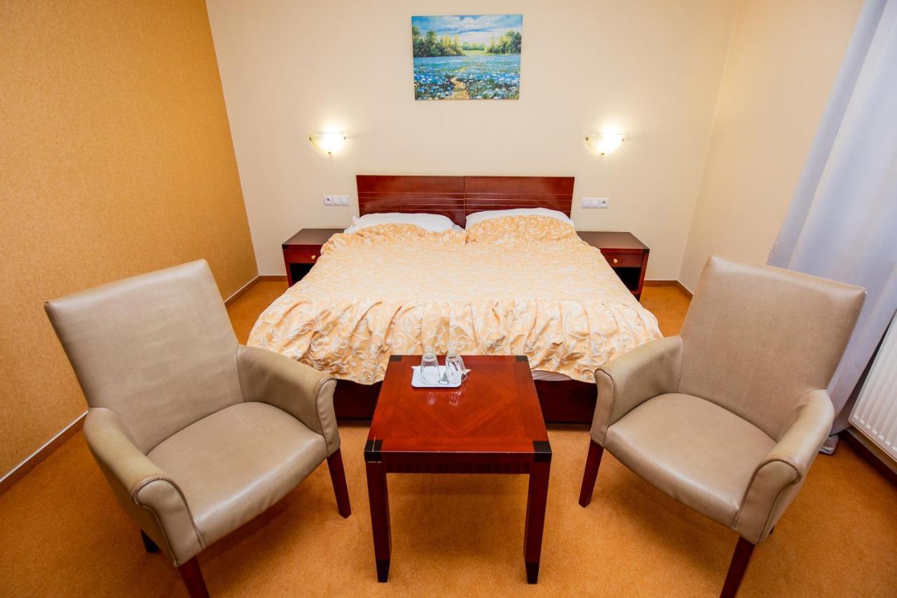 Hotel Boss Žilina Esterno foto